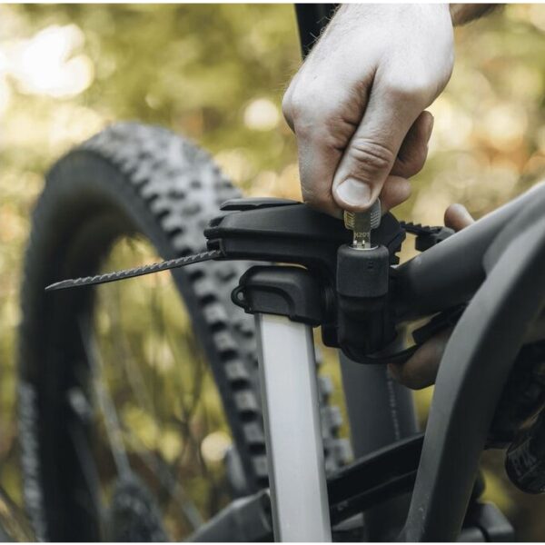 Thule Epos 2 Foldable Hitch Platform Bike Rack for 2-Bikes - Black - Image 9