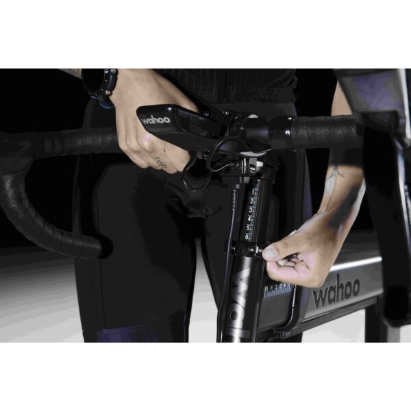 Wahoo KICKR BIKE SHIFT WIFI - Indoor Bike Trainer - black - Image 4